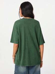 SHEIN EZwear 女士休闲基本款水洗刺绣百搭绿色 T 恤 - 軍綠色 - 查看 2