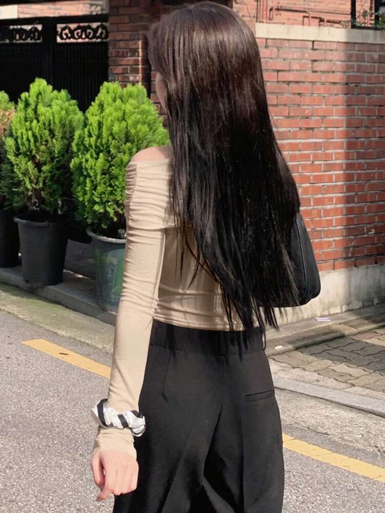 Camiseta de manga larga con hombros descubiertos y unicolor para mujer, casual para primavera y otoño, blusa con hombros descubiertos, ropa de mujer para otoño