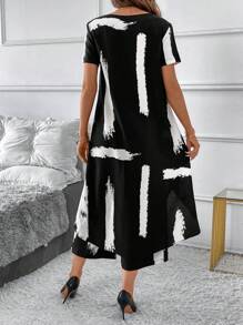 SHEIN Clasi 女式短袖不对称下摆开叉衬衫搭配阔腿裤，黑白笔触涂鸦图案，优雅的两件套适合春季、夏季、秋季 - 非常适合日常穿着、通勤、活动、教学等。 - 黑與白 - 查看 4