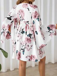 SHEIN Maternity Flower Print V-Neck Poncho Sleeve Simple Everyday Dress