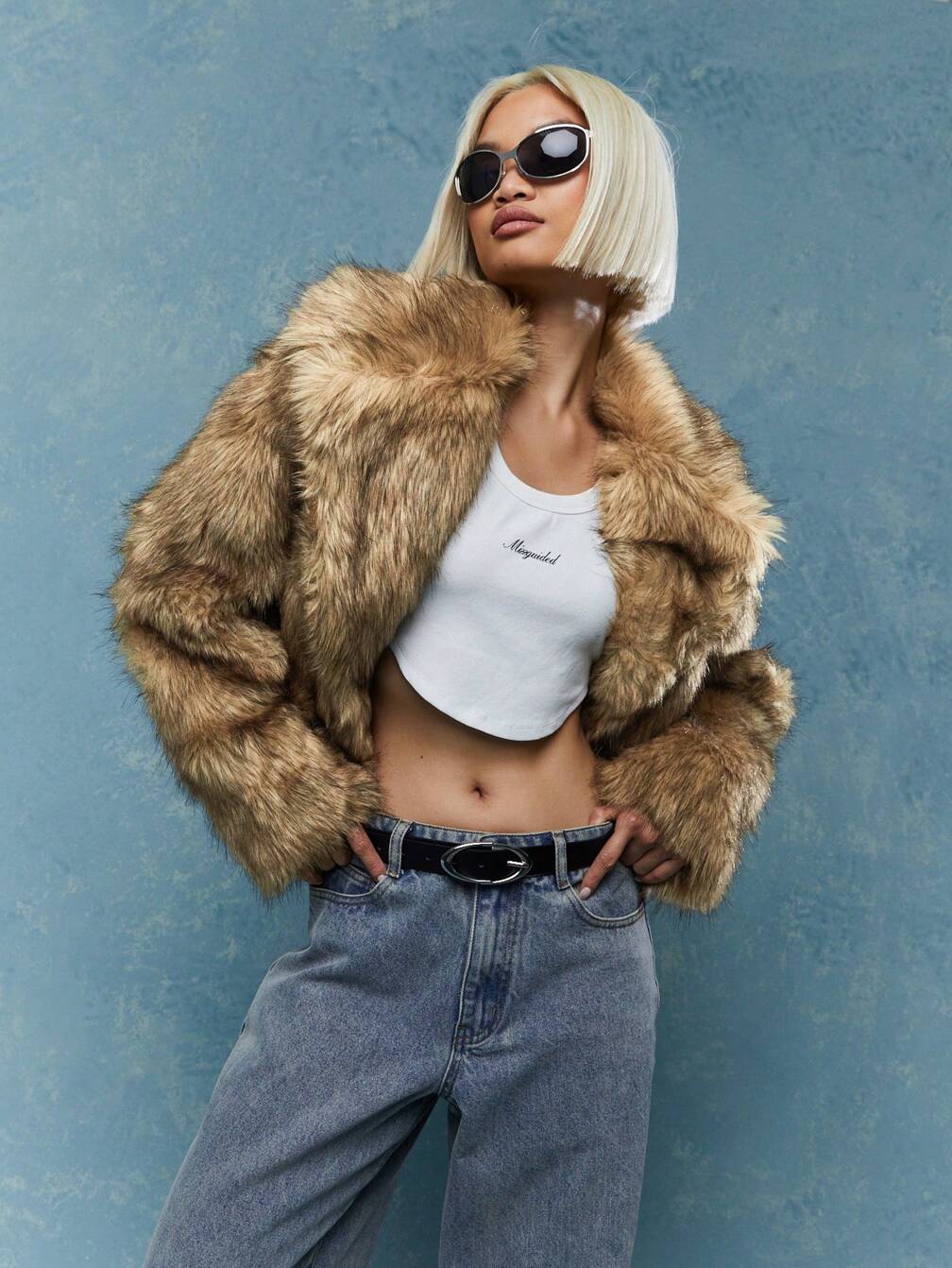 MISSGUIDED 長めの襟 フワフワ クロップド ジャケット 冬物｜MISSGUIDED