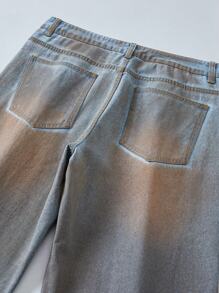 ROMWE MEN Street Life Celana Jeans Pria Kasual Model Lebar dengan Kancing Kontras dan Kantong - Biru - View 7