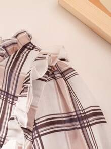 SHEIN Baby Girl Flounced Collar Long Sleeve Plaid Loose Comfy Romper, Korean Style