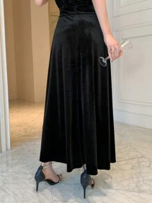 DAZY 女士纯色休闲简约日常半身裙，适合新年、秋季和冬季穿着。 - 黑色 - 查看 5