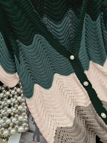 Calvaya Plus Size V-Neck Front Button Contrast Color Short Sleeve Cardigan - Dark Green - View 4