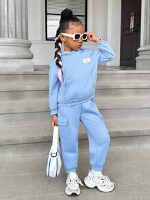 SHEIN 年輕女孩字母拼接袋鼠口袋下墜熱帽衫和汗褲 - 淺藍色 - 查看 7