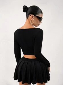 SHEIN ICON Conjunto Casual Preto Y2k: Camiseta com Decalque Recortado e Contas + Saia Mini Pregueada Conjunto de Duas Peças Outfits de Volta às Aulas - Preto - Visão 2