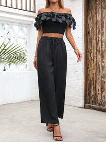 Calvaya Conjunto informal de pantalones con cordón y top hombros descubiertos con aplicación de malla con volantes para resort