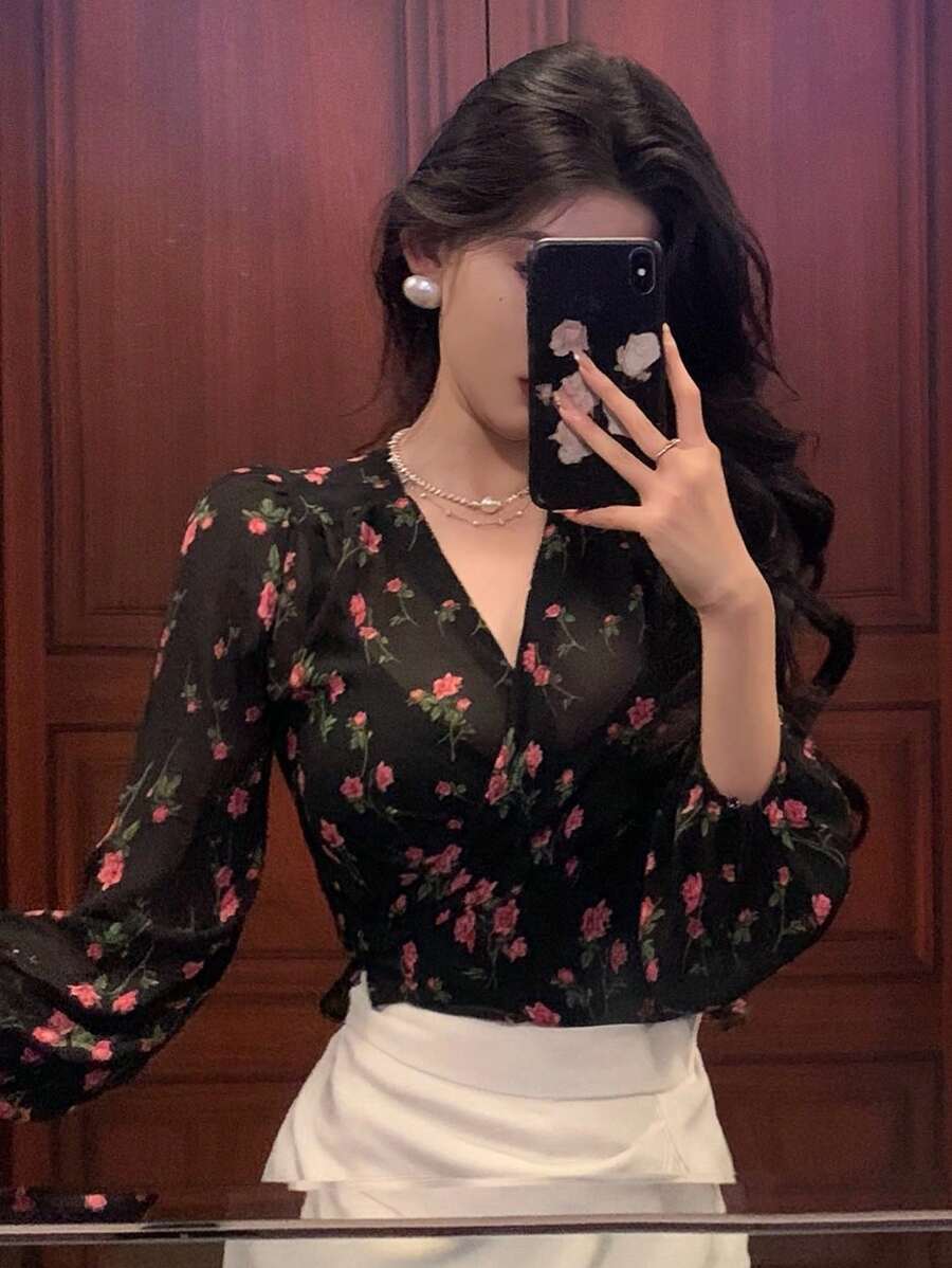 DAZY 女士全印花 V 领衬衫、长袖上衣、荷叶边、秋季女装