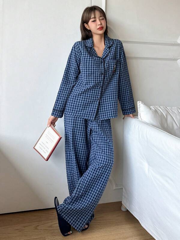 DAZY 2pcs Women's Plaid Embroidered Cartoon Print Loose Long Sleeve Top And Pants Pajama Set