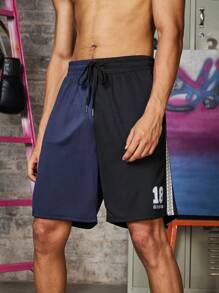 Gym Rark Short de sport style boyfriend pour hommes avec lien à l'avant, imprimé bloc de couleurs et lettres. Short décontracté pour l'école et le quotidien, pantalon de survêtement noir - Noir - Voir 7