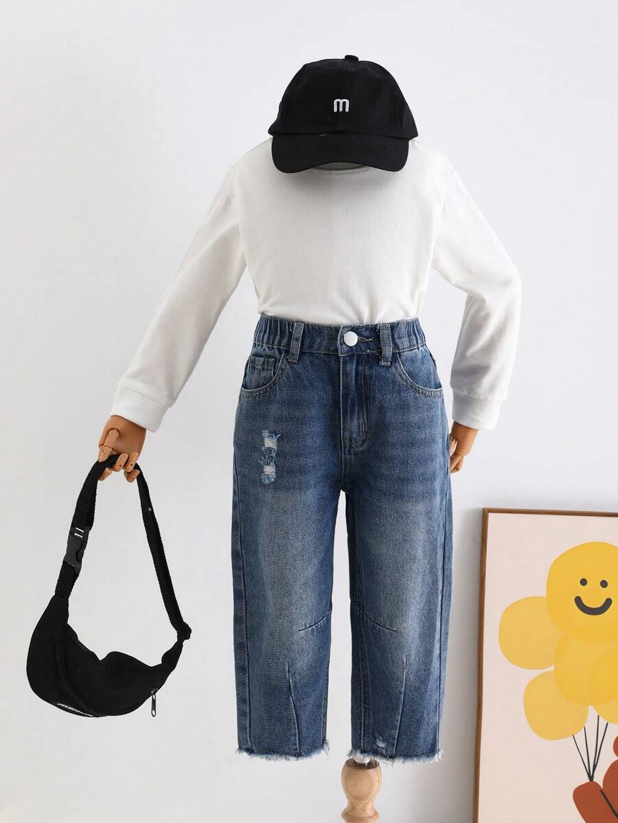 年轻女孩休闲浅色洗水平口袋破洞毛边筒形牛仔裤 - 中等水洗藍 - 查看 1