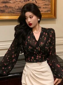 DAZY 女士全印花 V 领衬衫、长袖上衣、荷叶边、秋季女装