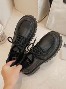 SRSOO 舒服黑色夏天單鞋帶厚和復古合適適用於和大學女士樂福鞋