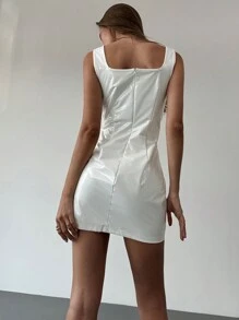 Aloruh 适合街头、音乐节的年轻女士无袖闪亮 PU 紧身超短白色连衣裙 - 白色 - 查看 3