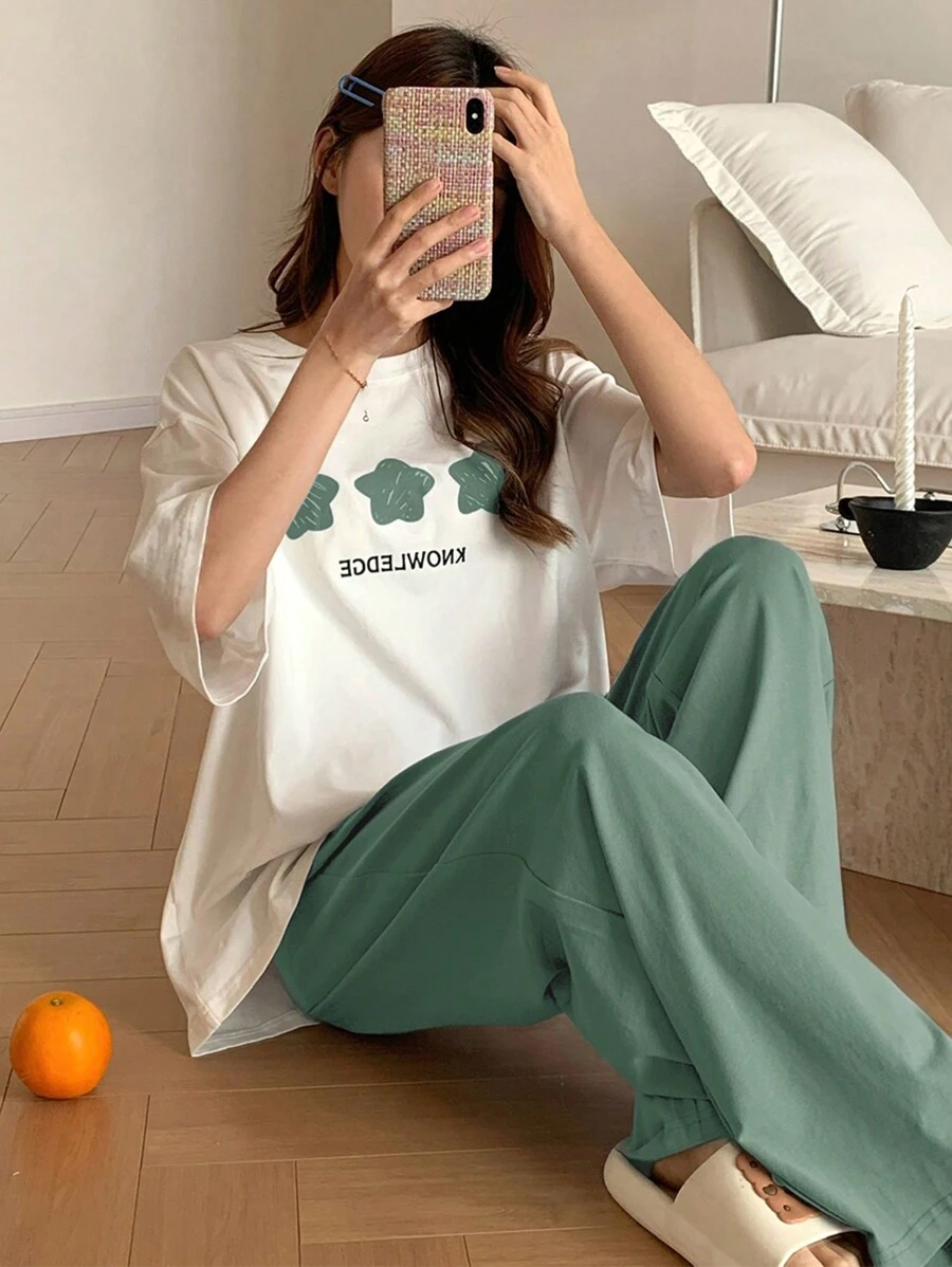DAZY Simple Star & Letter Print Short Sleeve Top And Solid Color Pants Loungewear Set Pajama - Green - View 1