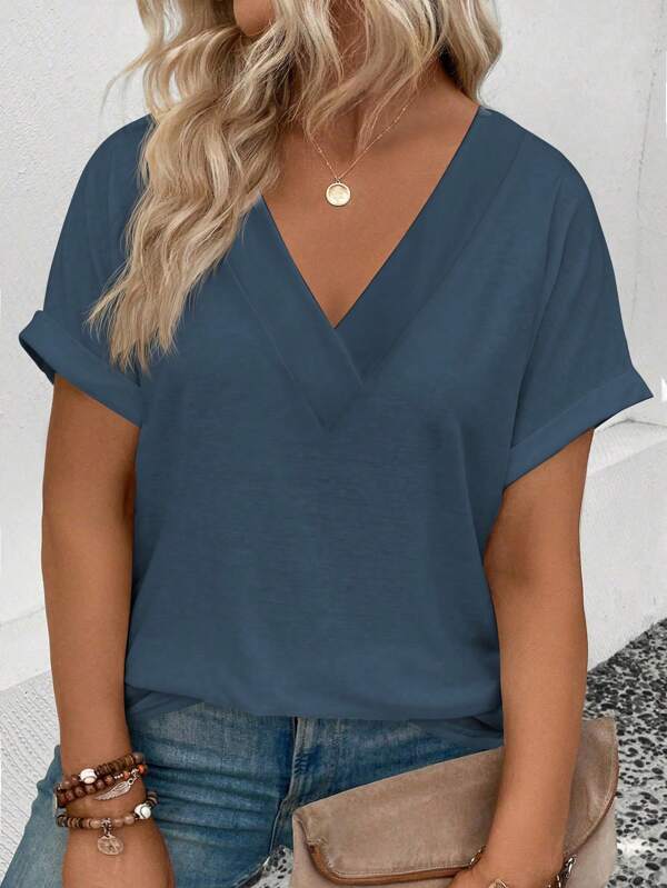 INAWLY Camiseta lisa casual plus size com decote em V e manga enrolada, verão