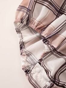 SHEIN Baby Girl Flounced Collar Long Sleeve Plaid Loose Comfy Romper, Korean Style