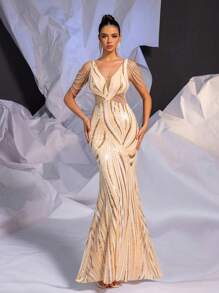 SHEIN Belle Elegant & Luxurious Champagne Apricot V-Neck Bustier Mesh Splice Side Net Hollow Waist Slim Handwork Beaded Tassel Decor Open Back Positioned Pearl Accented Short Train Party, Graduation, Wedding Formal Gown - Apricot - View 2