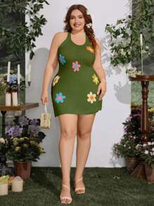 Flirla Crochet Floral Pattern Split Maxi Sweater Dress Plus Size - Army Green - View 5