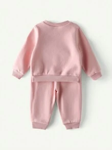 Cozy Pixies 2 件装女婴字母图案圆领运动衫和裤子套装 - 粉色 - 查看 2