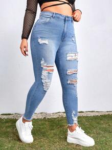 SHEIN ICON Plus Size Front Button Closure Multi-Pocket Distressed Frayed Edge Stretchy Skinny Jeans - Light Wash - View 4
