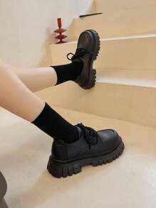 SRSOO 舒服黑色夏天單鞋帶厚和復古合適適用於和大學女士樂福鞋