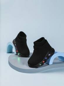 Zapatos deportivos para niños con luz LED y malla transpirable