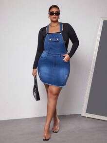CovetEZ Plus Size Solid Color Pocket Distressed Frayed Edge Pinafore Denim Dress - Dark Wash - View 3
