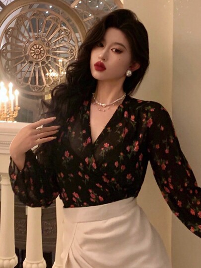 DAZY Kemeja Wanita Berkerah V dengan Motif Cetak Seluruh Permukaan, Atasan Lengan Panjang, Ruffle, Pakaian Wanita Musim Gugur, Busana Liburan Wanita Gaya Boho