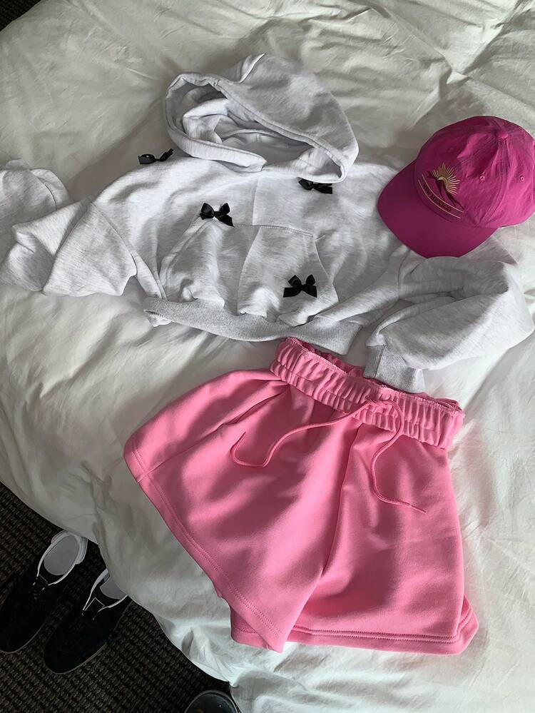 Women's Loose Butterfly Decorated Short Hoodies For Fall Sweatshirt