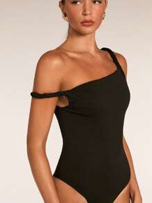 SHEIN BAE Women's Black Asymmetric Neck Twist Casual Bodysuit/Fashionable Outgoing, Versatile Minimalist/Sleeveless Fitted Bodysuit - Black - View 4