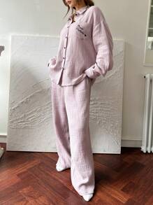 DAZY 字母刺绣纹理纱布前扣长袖上衣和裤子睡衣套装 - 粉色 - 查看 6