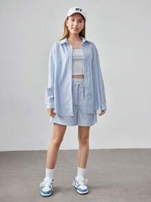 SHEIN Cô Gái Tuổi Teen Dệt Sọc Nhãn Cổ Bẻ Áo Sơ Mi & Quần Short Màu Yếm Áo Vest Thường Ngày 2 Bộ - Xanh và trắng - Xem 5