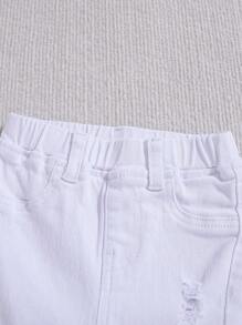 SHEIN Conjunto de 2 piezas para bebé niño: Chaqueta vaquera blanca casual y linda con efecto desgastado y desgarrado de manga larga, y jeans de alta elasticidad, versátil para ropa de otoño y atuendos para exteriores de bebé niño - Blanco - Ver 5