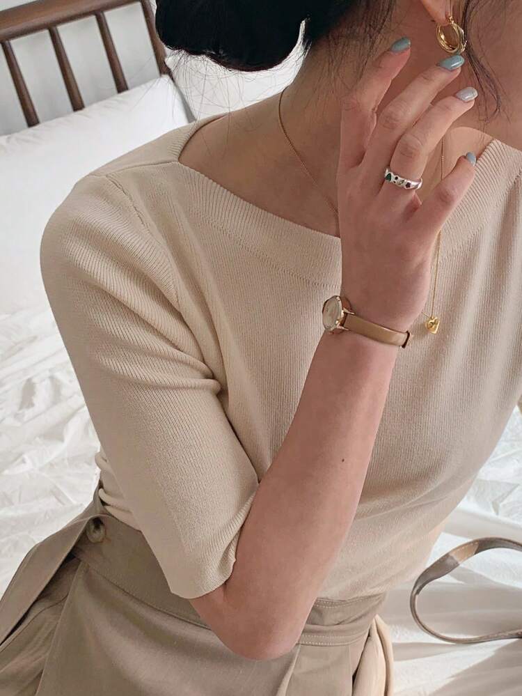 Women's Fitted Elegant Solid Color Knitted Tops