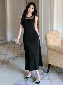 DAZY Vestido de noche estilo jersey de ajuste ceñido con cuello redondo, sin mangas, parche de encaje y volante