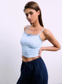 SHEIN Unity Top tipo camiseta slim fit con bloque de color, decorado con lazo de encaje
