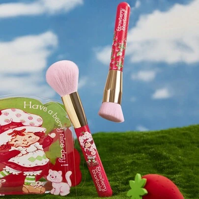 Strawberry Shortcake X SHEIN 2 piezas de brochas de maquillaje rosas con estampado de personaje de dibujos animados y fresa, ideas de regalo, verano/primavera