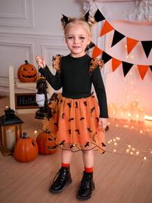SHEIN 2 piezas Conjunto elegante de Halloween para niñas jóvenes con blusa de mangas acampanadas y falda de tul con estampado de murciélagos brillante, apto para fiesta, días festivos y uso casual diario