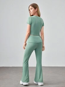 SHEIN Teenage Girl's Knitted Solid Color Ribbed Short Sleeve T-Shirt And Flared Pants Casual Sports Two-Piece Set - Green - View 2