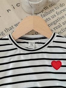 SHEIN Niemowlęca bluza z dzianiny w czarno-białe paski z nadrukiem serca i spodnie z gumką w pasie, 2-częściowy zestaw, odpowiedni na co dzień, czas wolny, na zewnątrz, wakacje jesienią/zimą