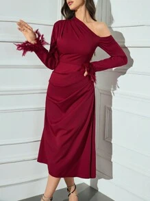 Modelyn 勃艮第红女士纯色简约日常不对称领口火鸡羽毛连衣裙长款晚礼服 - 酒紅色 - 查看 5