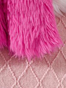 Tween 女童红色和黑色拼布连帽毛茸茸休闲夹克适合户外穿着