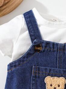 SHEIN Playful Pals Baby Boy Cartoon Bear Pocket Decor Casual Bib Shorts, Summer