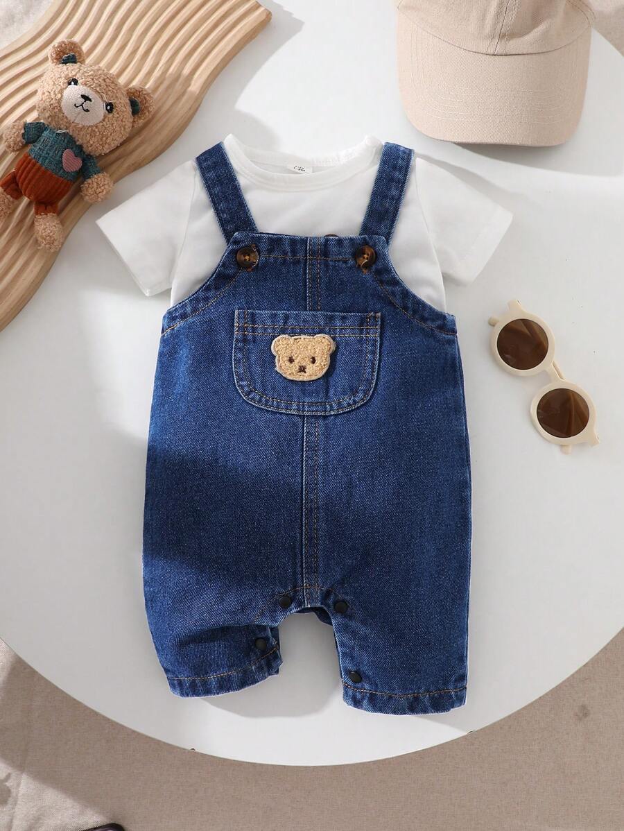 SHEIN Playful Pals Baby Boy Cartoon Bear Pocket Decor Casual Bib Shorts, Summer