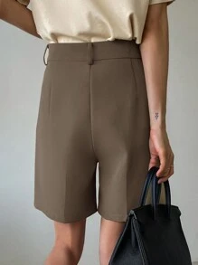 DAZY Women's Solid Color Pleated Bermuda Loose Shorts