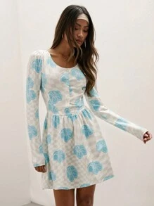 COSMINA Women's Floral Print Minimalist Daily Wear Long Sleeve Mini Dress - Multicolor - View 3