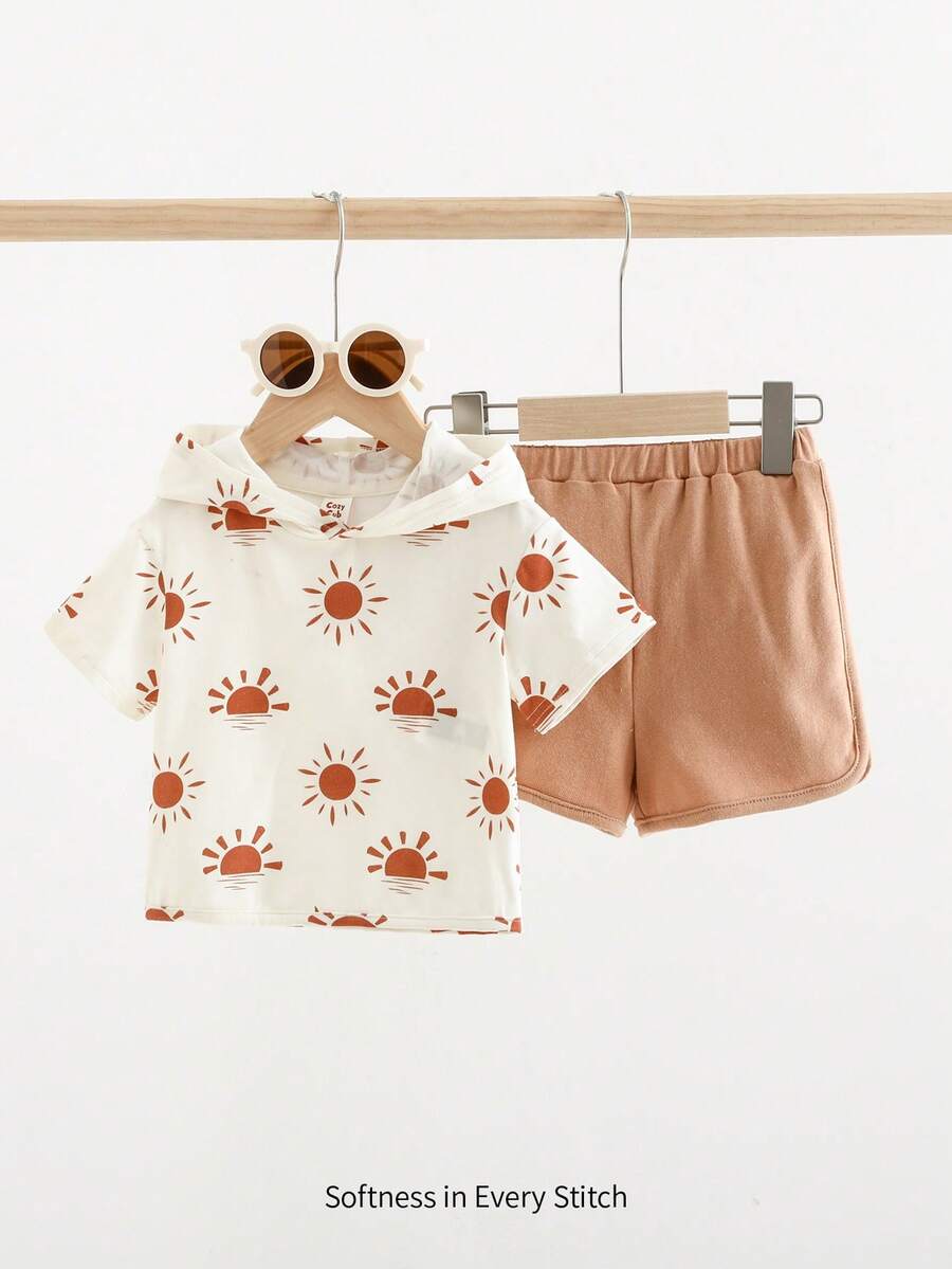 Cozy Pixies 嬰兒男寶寶太陽圖案針織軟質連帽落肩短袖衛衣和休閒短褲套裝 - 棕色 - 查看 1