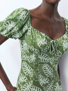 Maija 夏季女士连衣裙女士夏季植物印花露背系带短款泡泡袖泡泡裙 - 綠色 - 查看 3